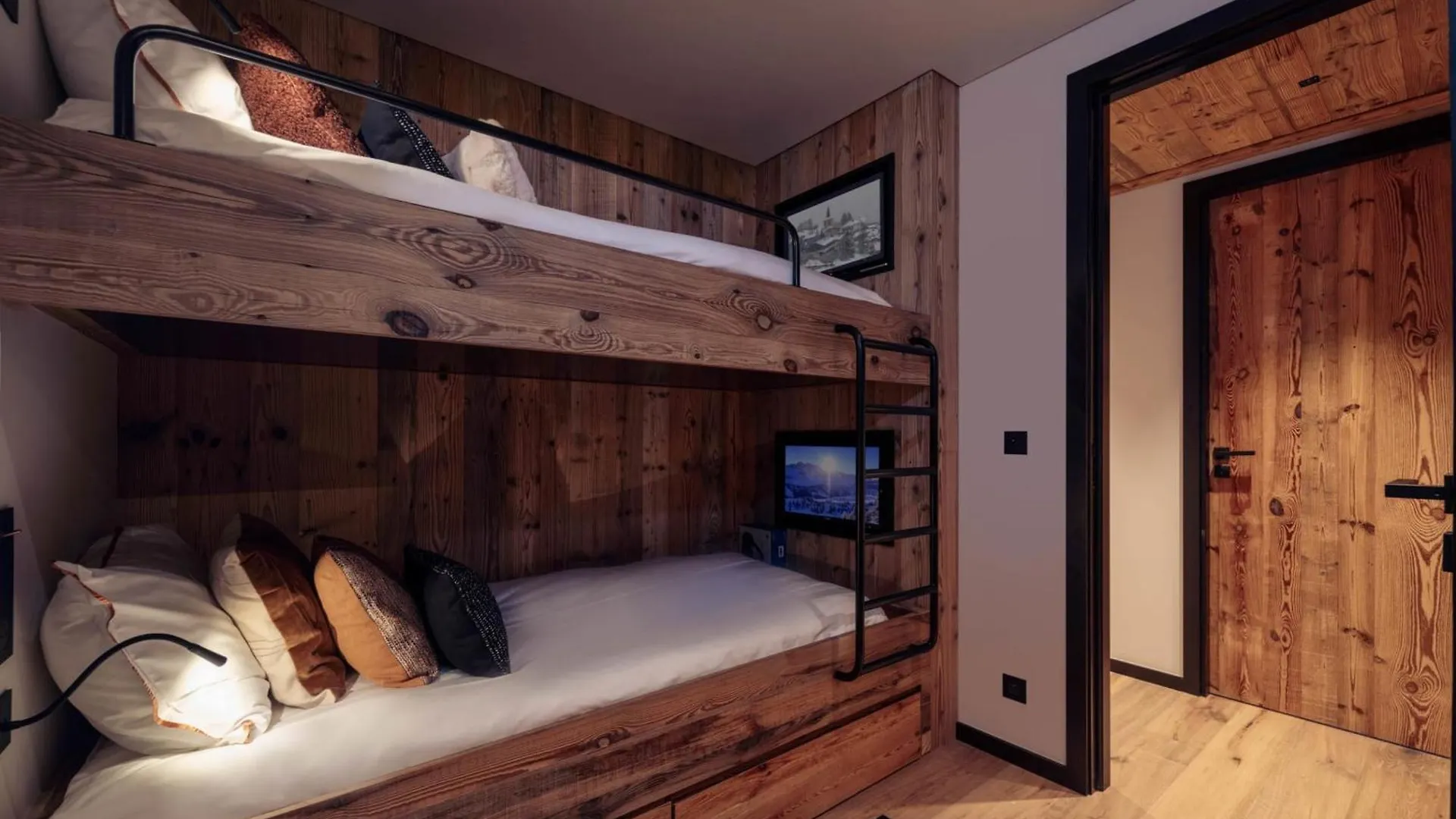 Antares Sirius 101 - Prestigious Ski Inski Out Apartment Meribel 0*,
